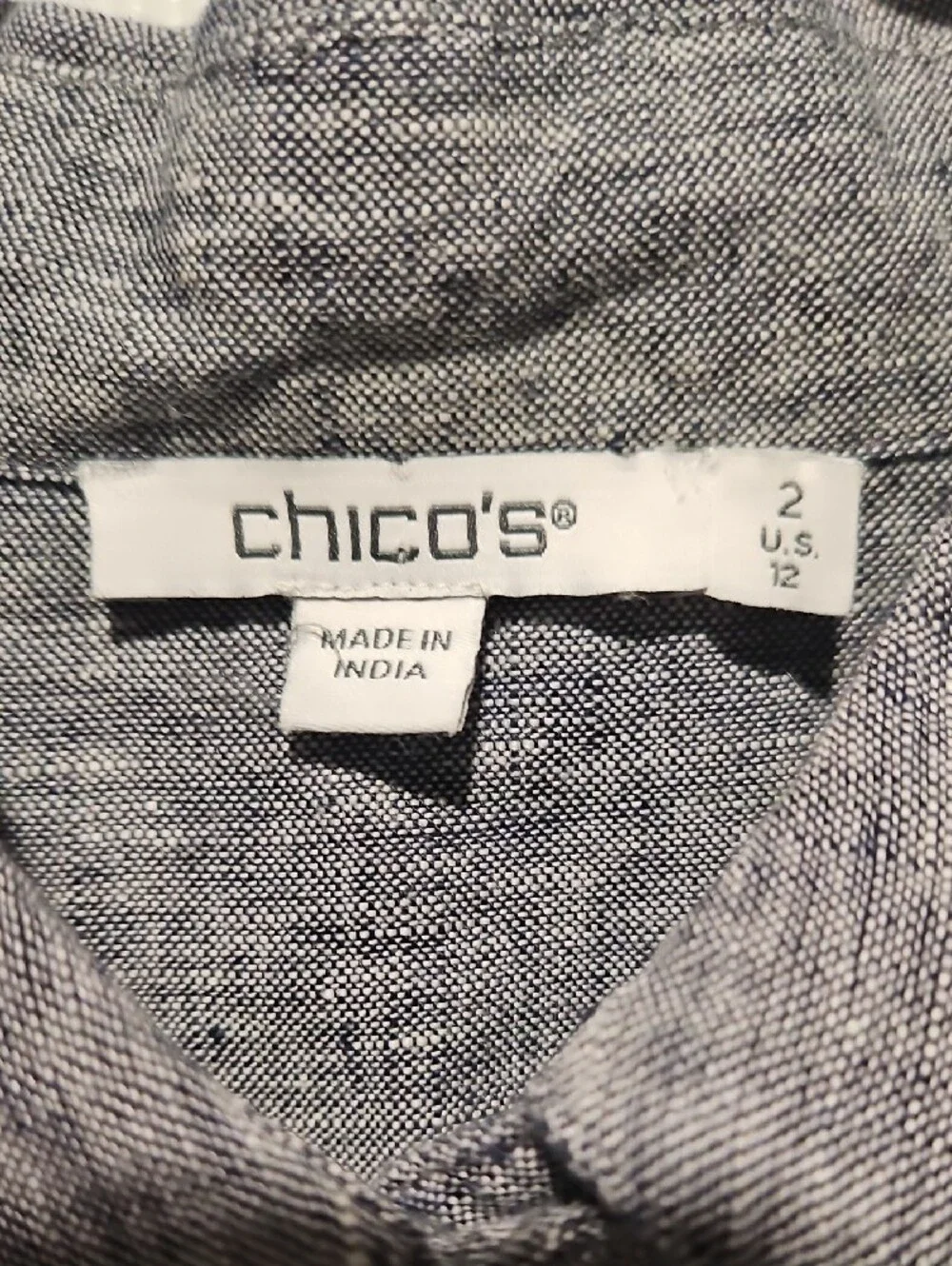 Chico's Women's Gray Button-Front Puff Sleeve Blouse - Picture 2 of 7